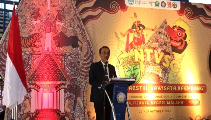 Sambutan Direktur Polinema, Ir. Supriatna Adhisuwignjo, S.T, M.T dalam opening ceremony NTVSC 2025./Foto: Dok.Polinema.
