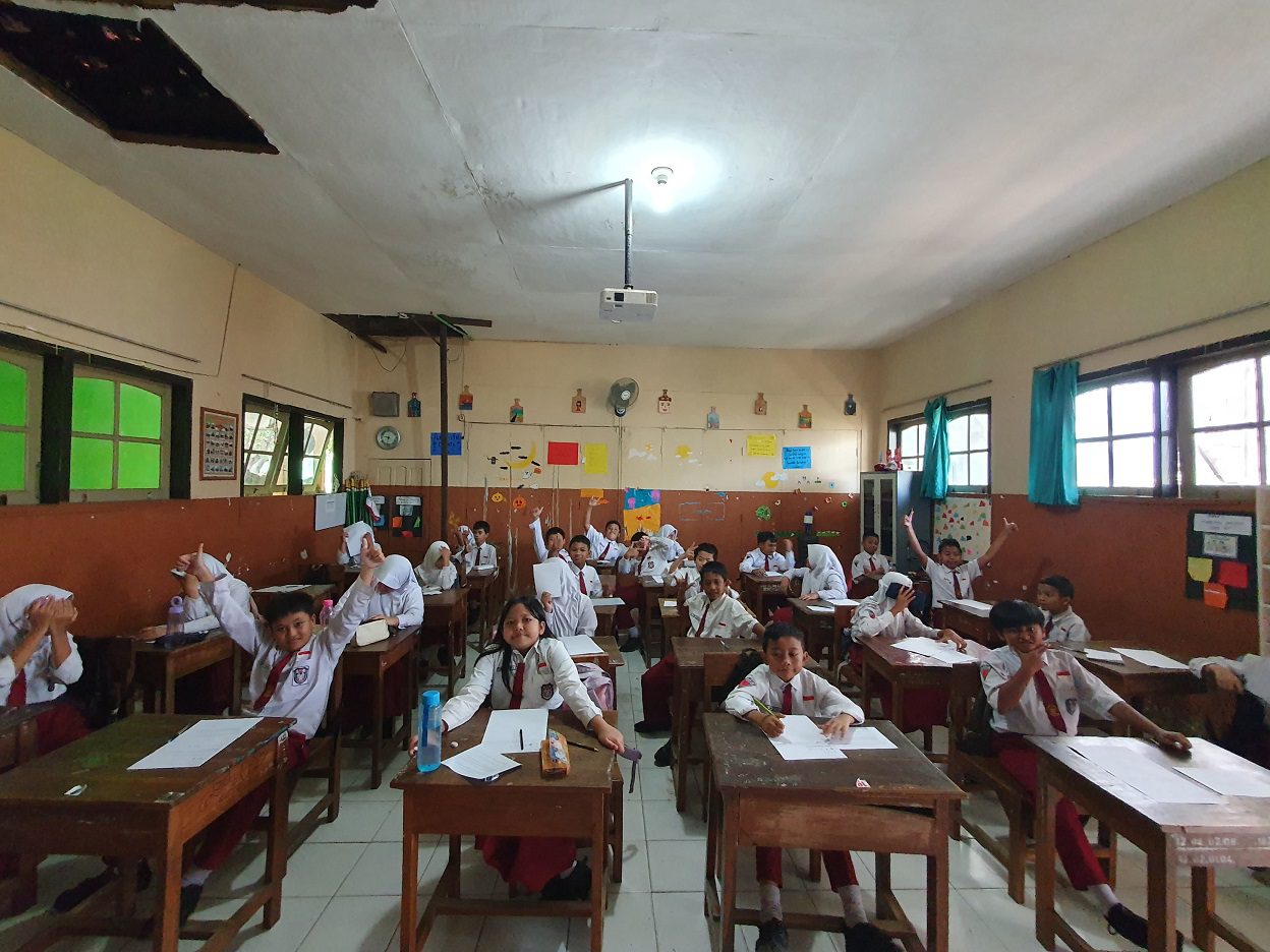 Tim peneliti Universitas Negeri Malang (UM) saat melakukan penelitian. Foto/dok UM
