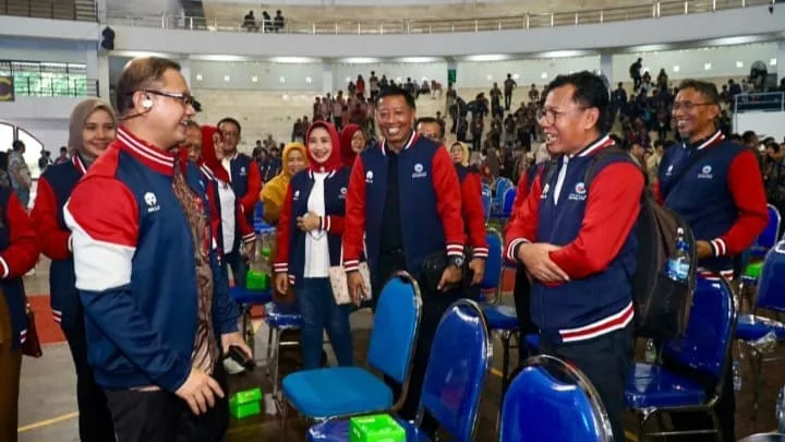 Kontingen Jatim saat menghadiri pembukaan OSN 2025 di Malang. Foto: Azmy