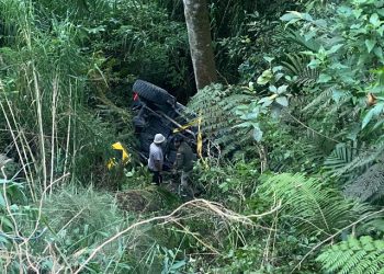 Jeep Hardtop terperosok ke jurang di Desa Ngadas, Kecamatan Poncokusumo. Foto: Polsek Poncokusumo