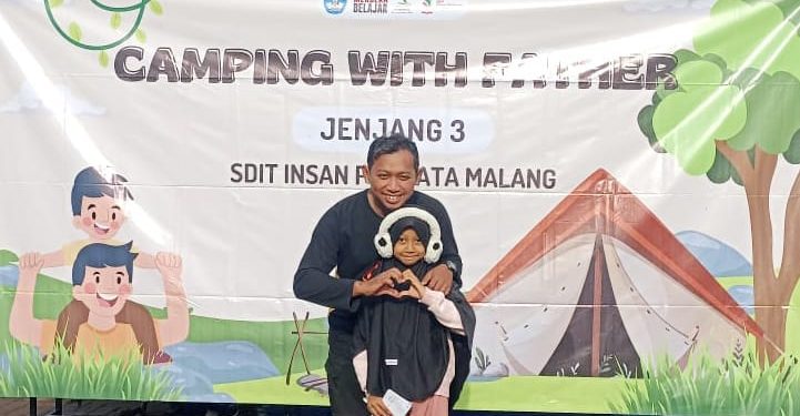 Camping With Father SDIT Insan Permata Malang yang digelar untuk mempererat ikatan anak dan ayah, sekaligus menumbuhkan kedisiplinan melalui aktivitas edukatif di alam terbuka. Foto: Dok. SDIT Insan Permata Malang.