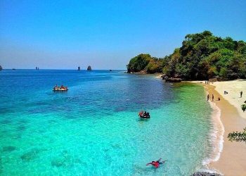 Pantai Indah di Malang selatan
