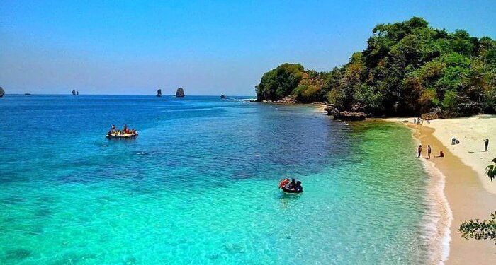 Pantai Indah di Malang selatan