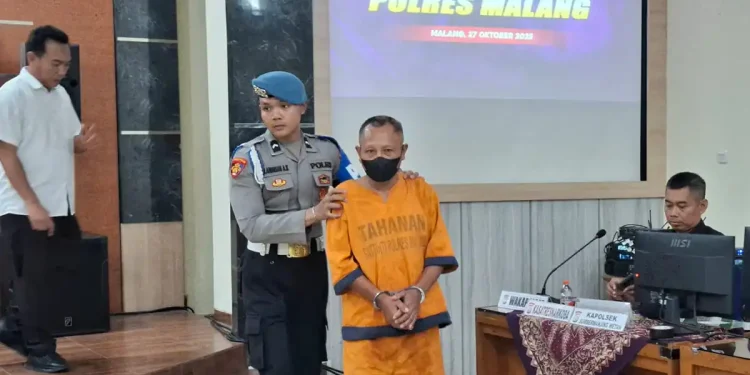 Suami siri bunuh istri
