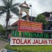 Jalan tembus candi panggung