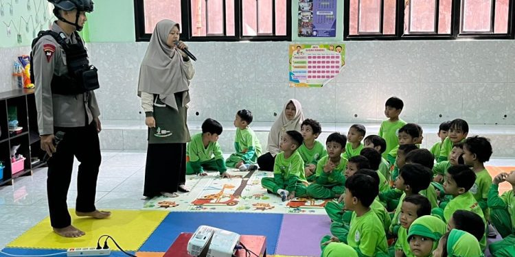PAUD IT Insan Permata Malang gelar Parent Day Hari Ayah dengan tema Ayahku Sahabatku untuk mempererat bonding ayah dan anak melalui kegiatan edukatif dan menyenangkan. /Foto: Tugumalang.id/Bagus Rachmad Saputra