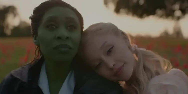 Cynthia Erivo dan Ariana Grande dalam film Wicked: For Good. Foto: Universal Pictures