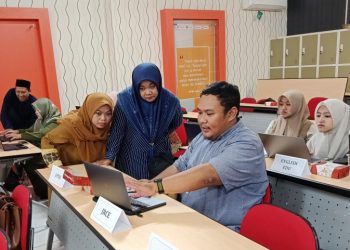 Gelar klinik DOAJ, UIN Malang tingkatkan keterampilan para pengelola jurnal ilmiah. /Foto: Dok. UIN Malang.
