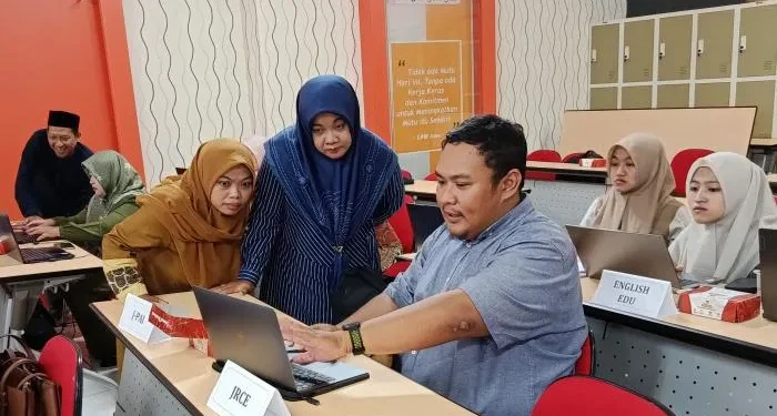 Gelar klinik DOAJ, UIN Malang tingkatkan keterampilan para pengelola jurnal ilmiah. /Foto: Dok. UIN Malang.