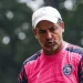 Pelatih Arema FC, Marcos Santos siapkan opsi lain pengganti Dalberto yang kemungkinan absen melawan Persija Jakarta. /Foto: Instagram @aremafcofficial.