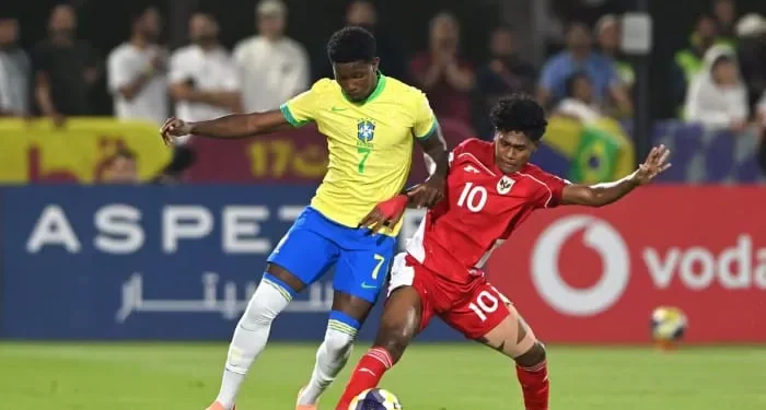 Timnas Indonesia U-17 harus mengakui keunggulan Brasil U-17 dengan skor akhir 0-4 pada laga kedua Grup H Piala Dunia U-17 2025. /Foto: Dok. FIFA