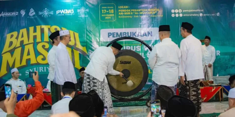 Bahtsul Masail LBM Syuriah PWNU Jawa Timur di Haul ke-9 Kiai Badruddin Anwar. Foto/dok