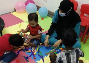 PSLC ungkap alasan utama kenapa anak dengan sindrom autisme susah duduk diam di kelas, terkait tantangan sensorik dan perhatian. /Foto: Dok.PSLC