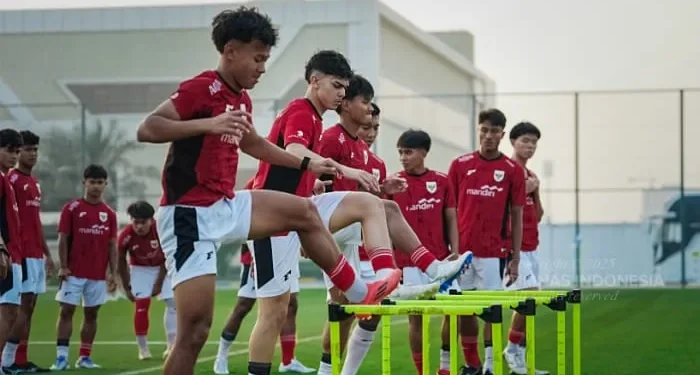 Duel seru bakal tersaji di laga kedua Grup H Piala Dunia U-17 2025 yang menyuguhkan laga Timnas Indonesia U-17 vs Brasil pada Jumat (7/11/2025) malam. /Foto: Dok. PSSI