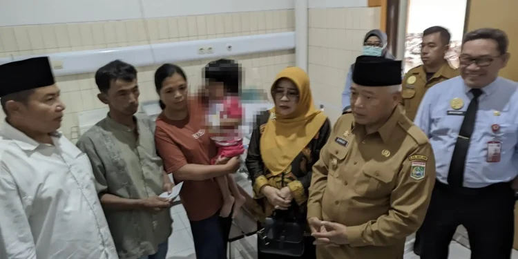 Bocah 7 tahun di Bululawang yang derita hidrosefalus tengah dirawat di RSSA. Foto: Aisyah Nawangsari Putri