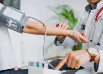 Hospital Penawar menekankan pentingnya medical check up rutin tanpa perlu menunggu sakit bagi pasien Indonesia. /Foto: Freepik