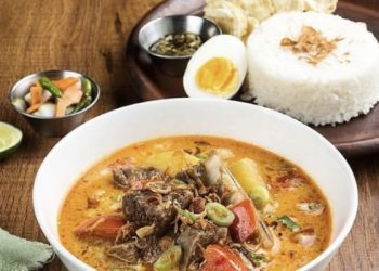 Rekomendasi tempat makan soto tangkar terbaik di Malang, lengkap dengan alamat, jam buka, dan informasi singkat untuk wisata rasa. /Foto: Pinterest/Booo.