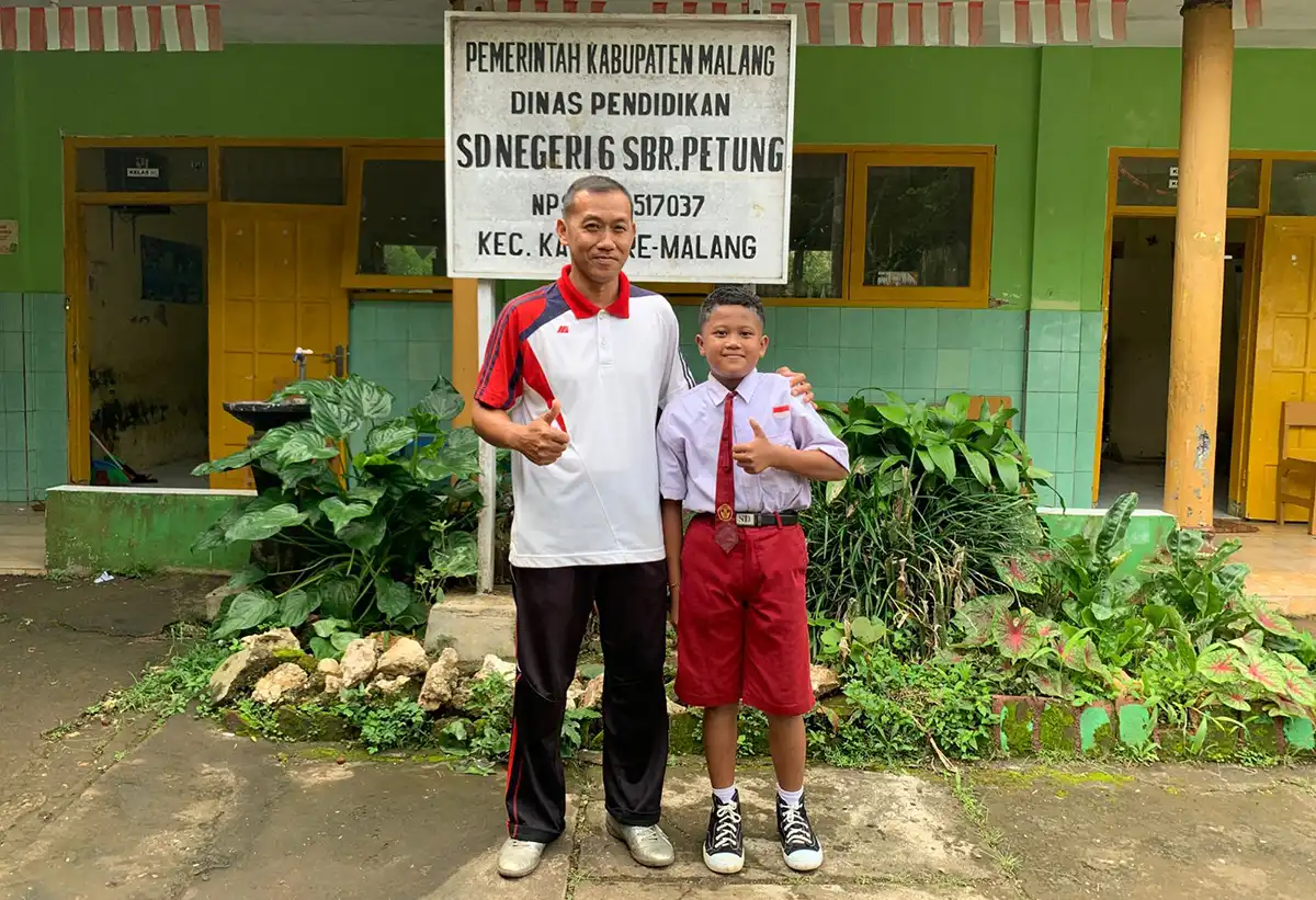 Dedi Hermawan dan siswanya