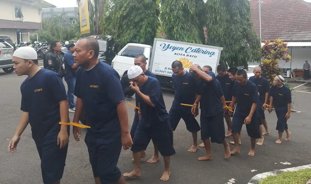 Para tersangka