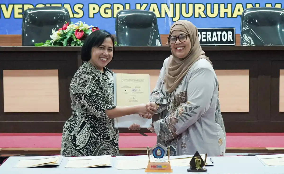 Dekan Fakultas Ilmu Pendidikan