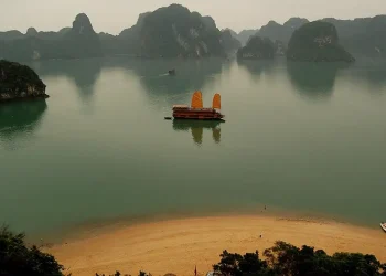 Wisata Vietnam