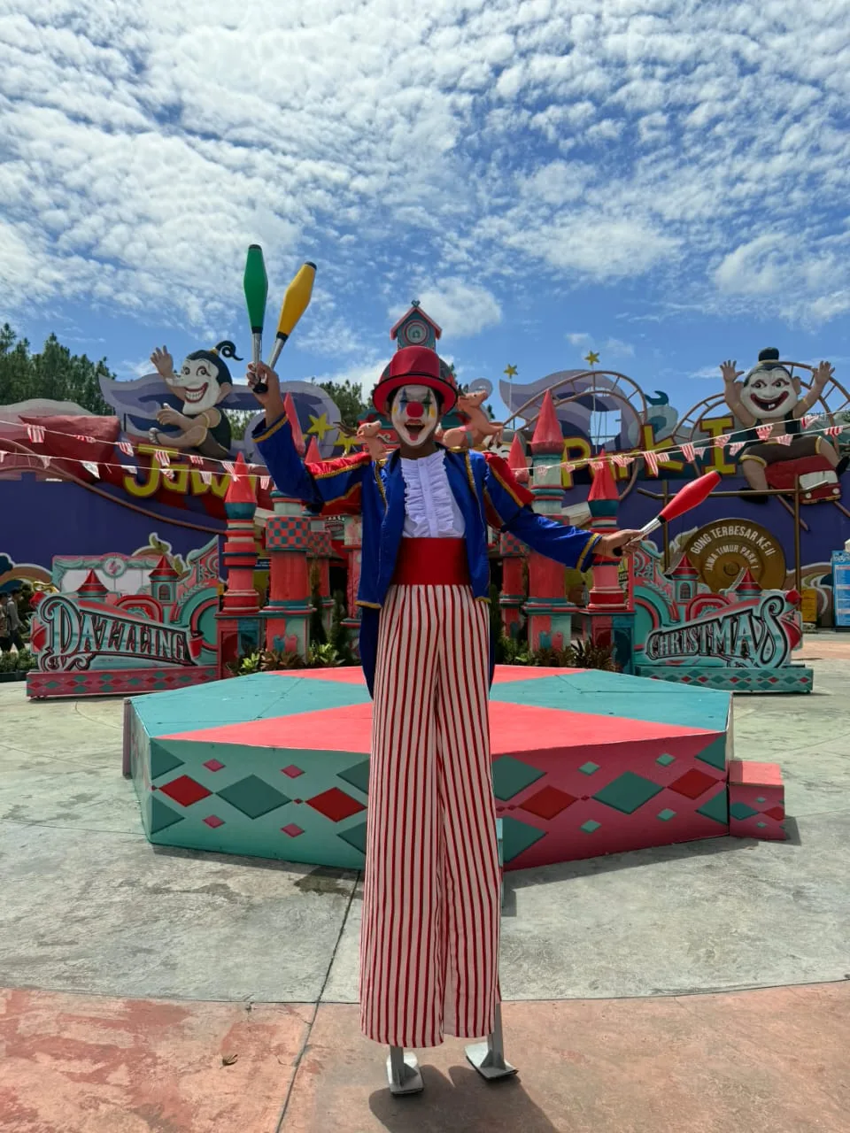 Dazzling Circus Show dan Clown Attraction meriahkan momen Nataru 2026 di Jatim Park 1. Foto: Dok.