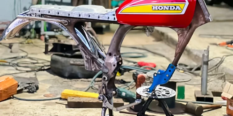 Ilustrasi Bengkel Honda CB. Foto/Instagram