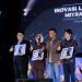 Kepala Dinas PUPR Kota Batu Alfi Hidayat (paling kiri) saat menerima penghargaan di Polres Batu Award 2025. Foto: Azmy