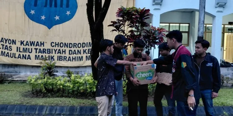 PMII Komisariat Sunan Ampel Malang UIN Malang galang dana untuk korban banjir Sumatera. Foto/dok