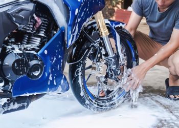 Ilustrasi sabun cuci motor. Foto/ Pinterest