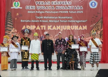 Penutupan PKKMB Unikama berlangsung meriah dengan semangat menjaga keberagaman budaya Nusantara dalam bingkai persatuan. /Foto: Dok. Unikama