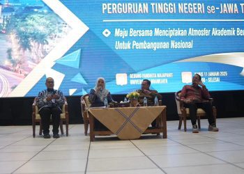 Rektor UIN Malang Prof. Dr. Hj. Ilfi Nur Diana, M.Si saat memberikan pemaparan. Foto/dok UIN Malang