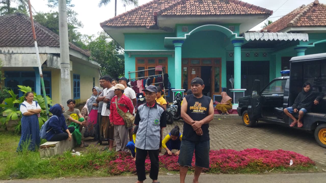 Lokasi penusukan seorang pria di Gondanglegi, Kabupaten Malang. Foto/ Muhammad Jazuli