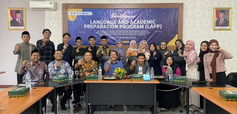 Penutupan Language and Academic Preparation Program (LAPP) 2025 di UIN Malang. Foto/dok UIN Malang