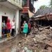 Kalaksa BPBD Kota Malang, Prayitno meninjau lokasi terdampak cuaca ekstrem. (Foto/dok. BPBD Kota Malang)