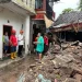 Kalaksa BPBD Kota Malang, Prayitno meninjau lokasi terdampak cuaca ekstrem. (Foto/dok. BPBD Kota Malang)
