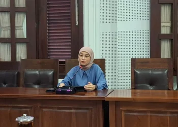 Audiensi warga yang berjuang mempertahankan sisa ruang publik bersama Ketua DPRD Kota Malang dan BKAD Pemkot Malang. Foto: Azmy