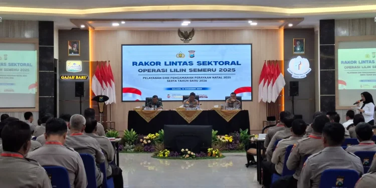 Rapat koordinasi lintas sektoral Operasi Lilin Semeru 2025. Foto: Aisyah Nawangsari Putri
