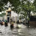 Salah satu titik banjir yang menggenangi ruas jalan di Kota Malang. (Foto/M Sholeh)