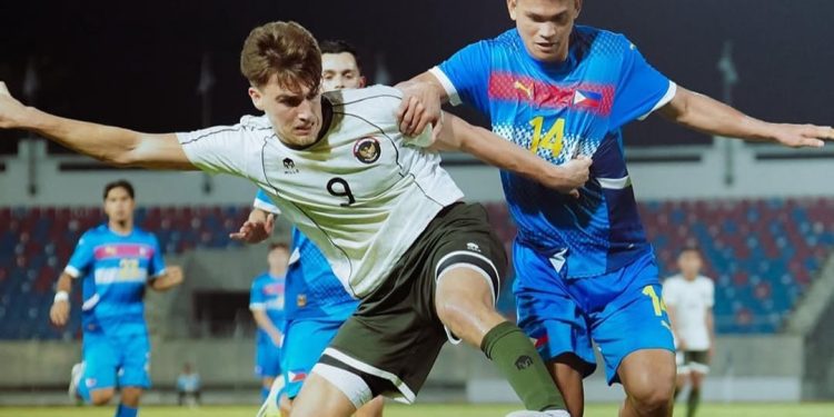 Legenda hidup Timnas Indonesia, Aji Santoso menanggapi kekalahan Timnas Indonesia U-22 dari Filipina di SEA Games 2025, sebut perlu adanya evaluasi menyeluruh untuk memperbaiki performa tim. /Foto: Tangkapan layar Instagram @timnasindonesia