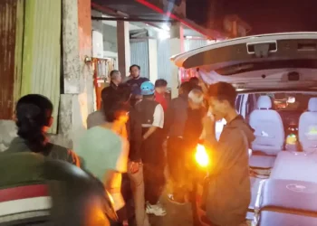 Evakuasi pembunuhan perempuan kontrakan