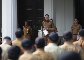 Wali Kota Malang, Wahyu Hidayat mengajak masyarakat doa bersama untuk Sumatera-Aceh. (Foto/dok. Prokopim Setda Kota Malang)