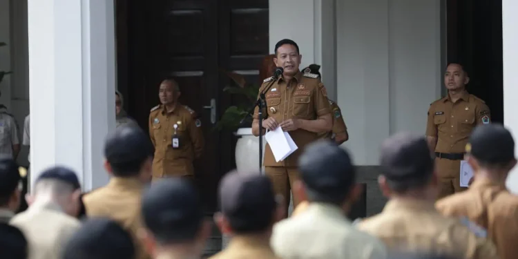 Wali Kota Malang, Wahyu Hidayat mengajak masyarakat doa bersama untuk Sumatera-Aceh. (Foto/dok. Prokopim Setda Kota Malang)