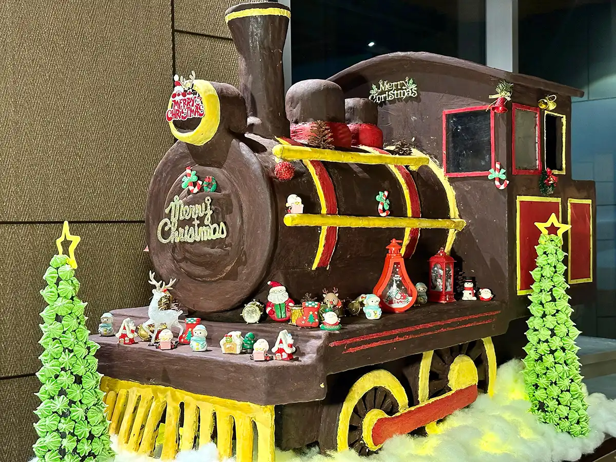 Kereta api cokelat
