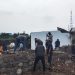 Tembok Perum Griya Shanta untuk akses jalan tembus dibongkar sekelompok orang saat proses hukum berlangsung. (Foto/M Sholeh)