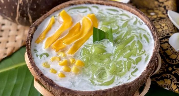 Rekomendasi es dawet Malang yang segar dan manis cocok sebagai pelepas dahaga usai menjelajahi berbagai spot wisata menarik. /Foto: Pinterest/Yumiko Regi.