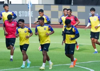 Fakta menarik duel sengit Dewa United vs Arema FC di pekan ke-18 BRI Super League 2025/2026. /Foto: Instagram @aremafcofficial.