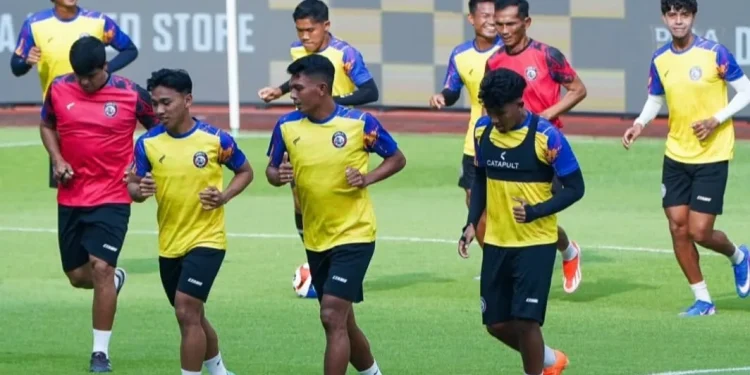 Fakta menarik duel sengit Dewa United vs Arema FC di pekan ke-18 BRI Super League 2025/2026. /Foto: Instagram @aremafcofficial.