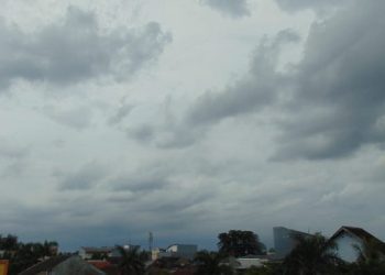 Prakiraan cuaca Malang, terutama di wilayah Kota Malang dan sekitarnya pada hari Jumat, 16 Januari 2026 diperkirakan hujan ringan. /Foto: Tugumalang.id/Bagus Rachmad Saputra.