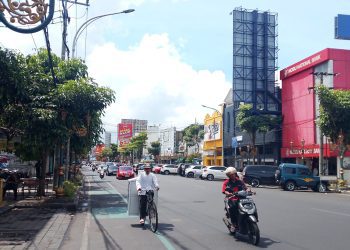Pemandangan lalu lintas Kayutangan Heritage tanpa parkir sepeda motor (M Sholeh).